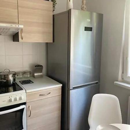 Chutny Apartmanik Blizko Centra *